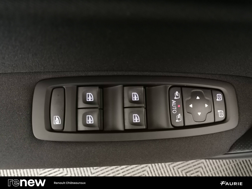 Acheter Renault Megane 4 Mégane IV Berline Blue dCi 115 - 21B Business 5p occasion dans les concessions du Groupe Faurie