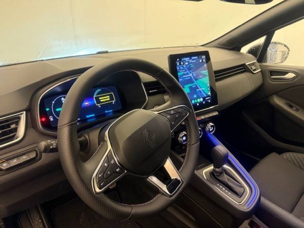 Acheter Renault Clio 5 Clio E-Tech full hybrid 145 ch GSR2 Esprit Alpine 5p neuf dans les concessions du Groupe Faurie