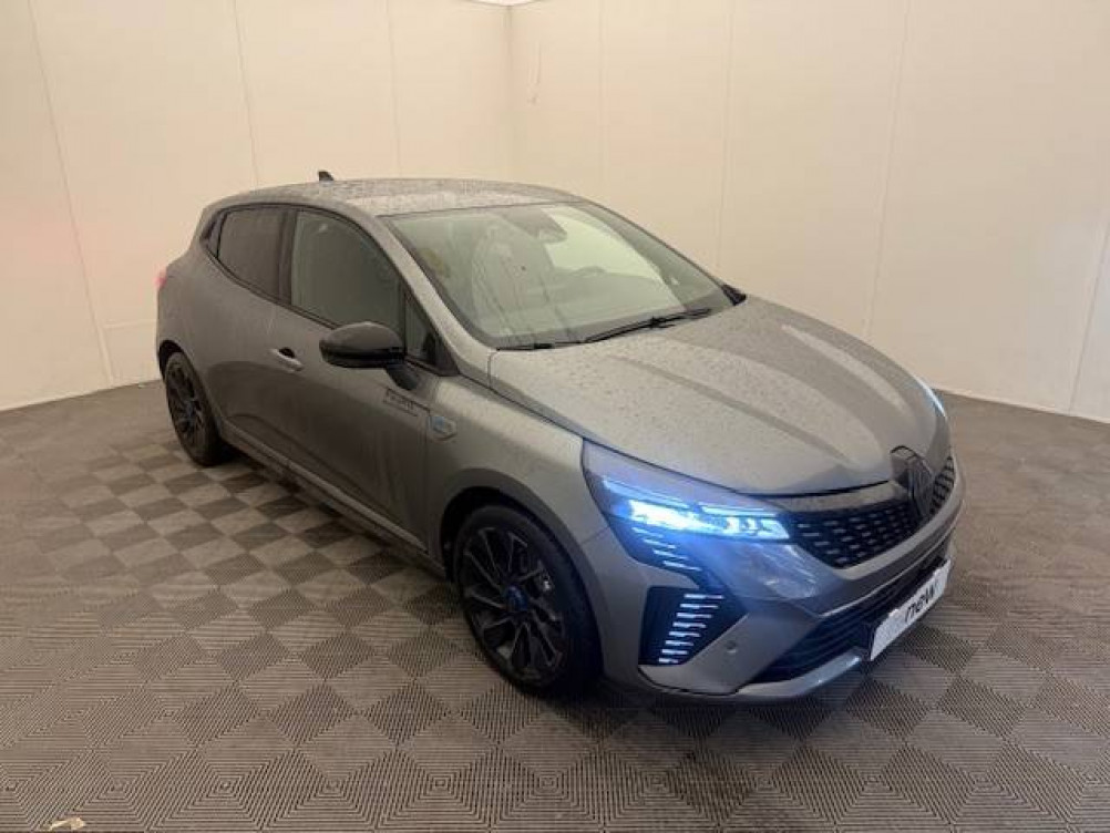 Acheter Renault Clio 5 Clio E-Tech full hybrid 145 ch GSR2 Esprit Alpine 5p neuf dans les concessions du Groupe Faurie