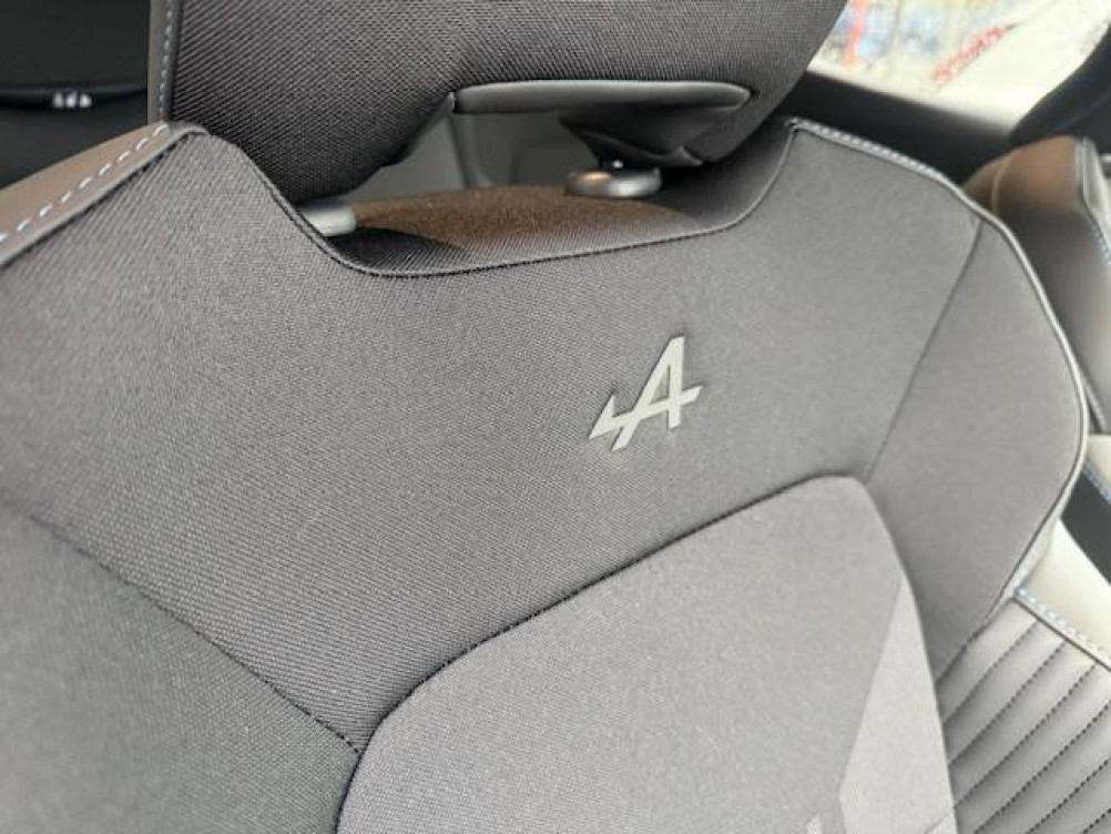 Acheter Renault Clio 5 Clio E-Tech full hybrid 145 ch GSR2 Esprit Alpine 5p neuf dans les concessions du Groupe Faurie