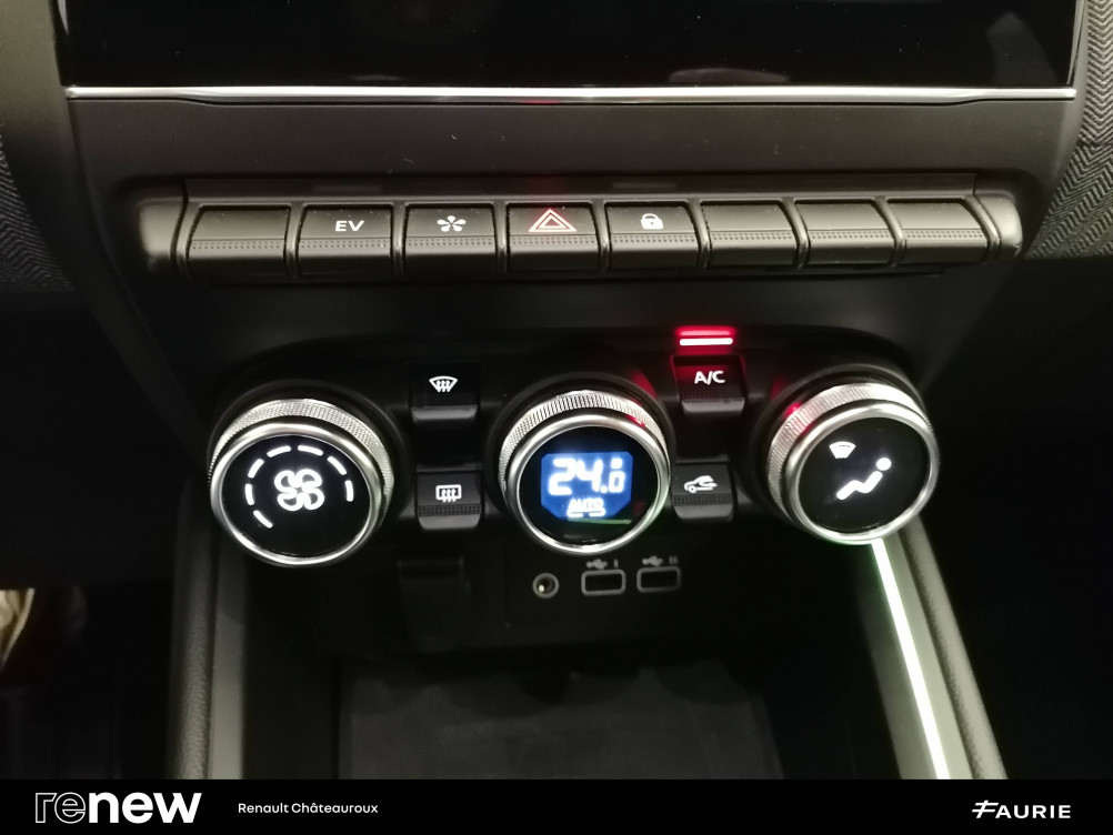 Acheter Renault Clio 5 Clio E-Tech full hybrid 145 ch GSR2 Techno 5p occasion dans les concessions du Groupe Faurie