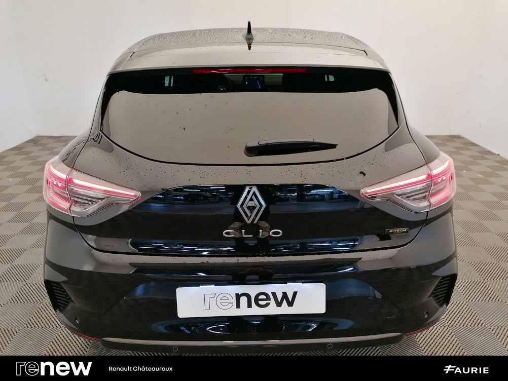Acheter Renault Clio 5 Clio E-Tech full hybrid 145 ch GSR2 Techno 5p occasion dans les concessions du Groupe Faurie