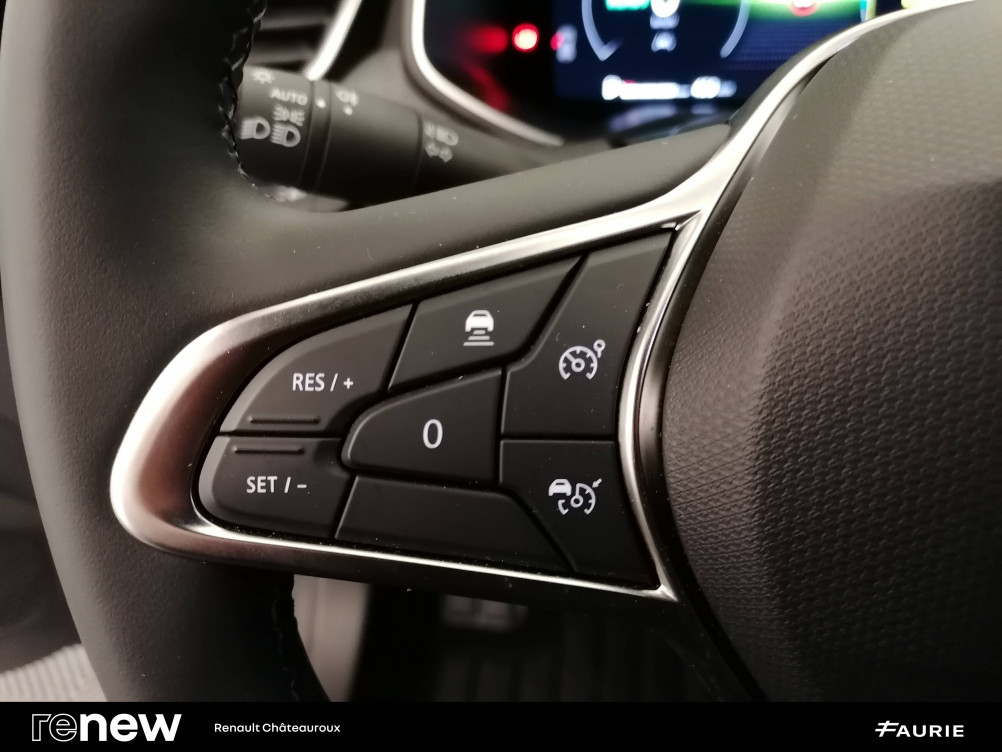 Acheter Renault Clio 5 Clio E-Tech full hybrid 145 ch GSR2 Techno 5p occasion dans les concessions du Groupe Faurie