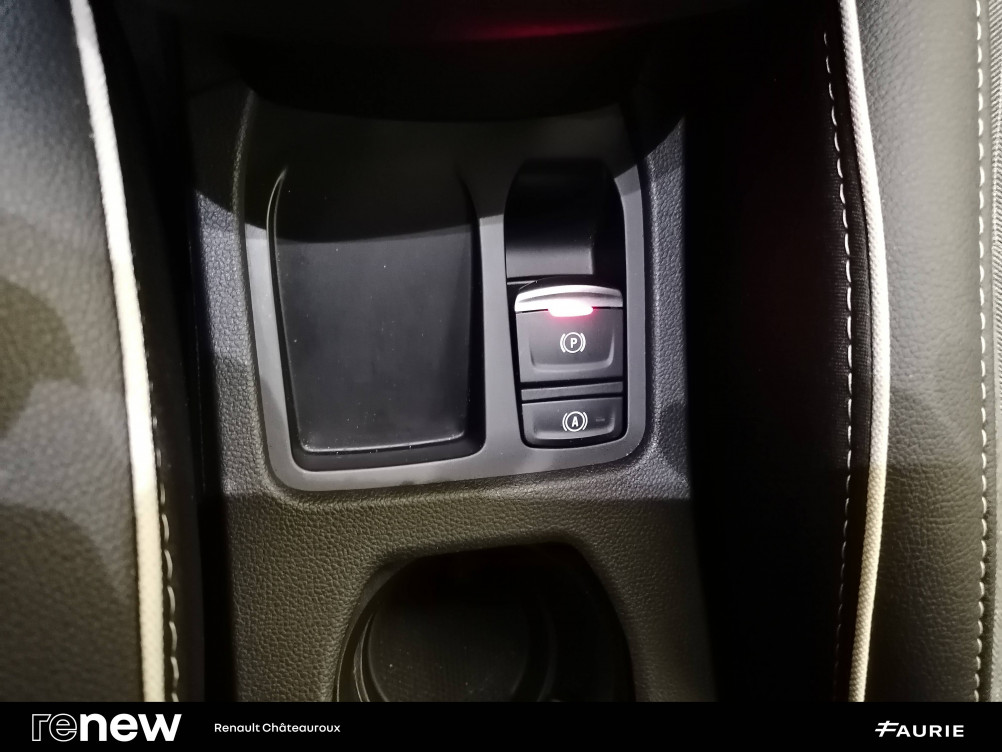 Acheter Renault Clio 5 Clio E-Tech full hybrid 145 ch GSR2 Techno 5p occasion dans les concessions du Groupe Faurie
