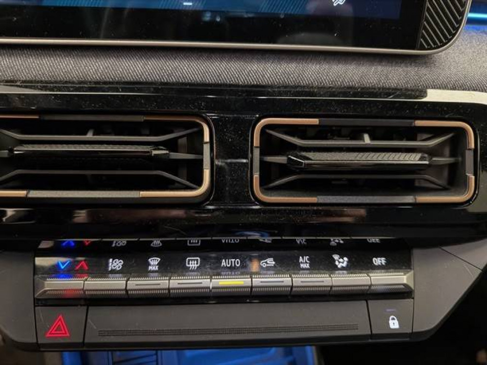 Acheter Renault Renault 4 Renault 4 E-Tech Electrique 150 ch autonomie confort Techno 5p neuf dans les concessions du Groupe Faurie