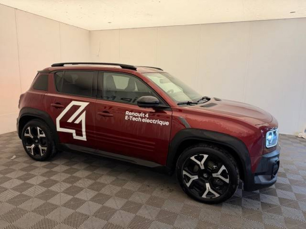 Acheter Renault Renault 4 Renault 4 E-Tech Electrique 150 ch autonomie confort Techno 5p neuf dans les concessions du Groupe Faurie