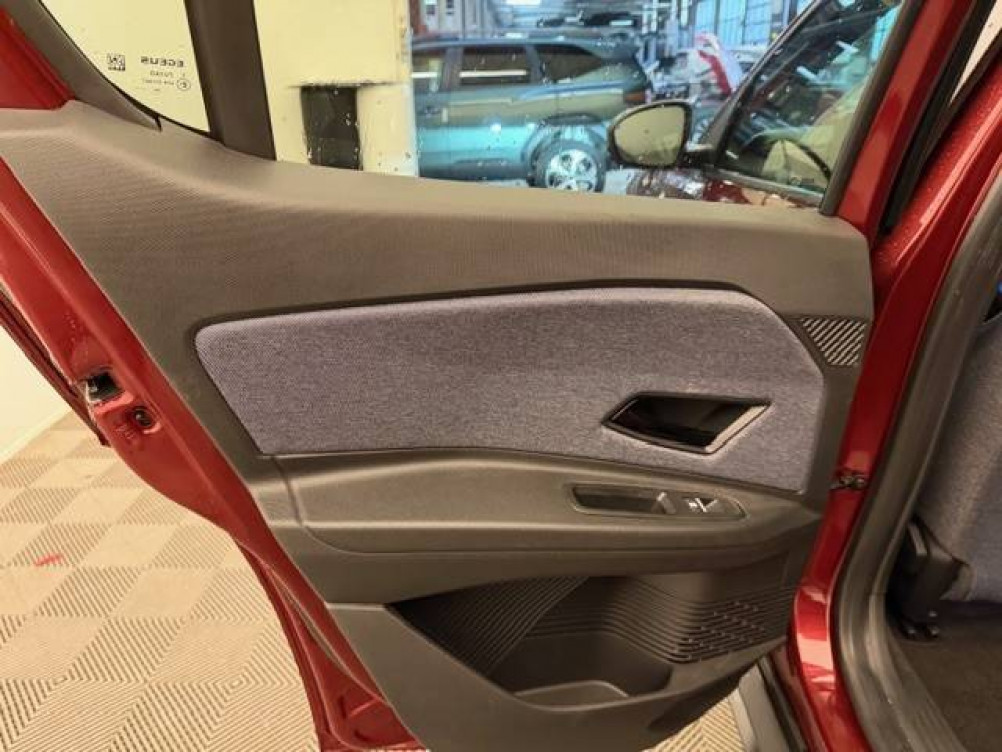 Acheter Renault Renault 4 Renault 4 E-Tech Electrique 150 ch autonomie confort Techno 5p neuf dans les concessions du Groupe Faurie