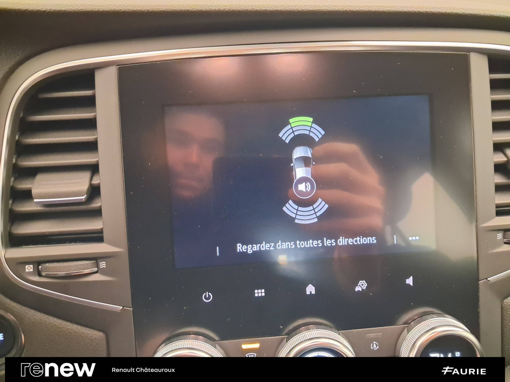 Acheter Renault Megane 4 Mégane IV Berline Blue dCi 115 - 21N Business 5p occasion dans les concessions du Groupe Faurie