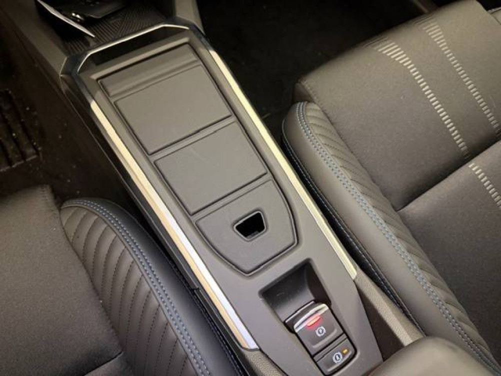 Acheter Renault Clio 6 Clio E-Tech full hybrid 160 ch esprit Alpine 5p neuf dans les concessions du Groupe Faurie