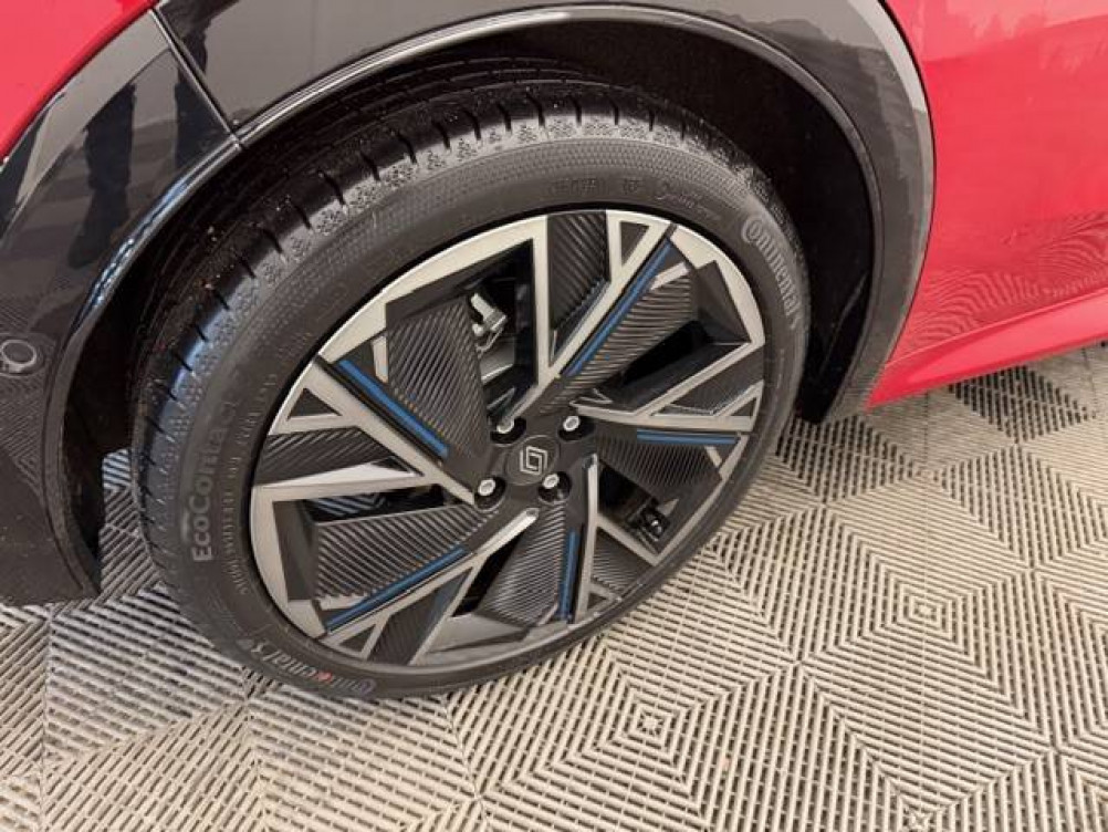 Acheter Renault Clio 6 Clio E-Tech full hybrid 160 ch esprit Alpine 5p neuf dans les concessions du Groupe Faurie