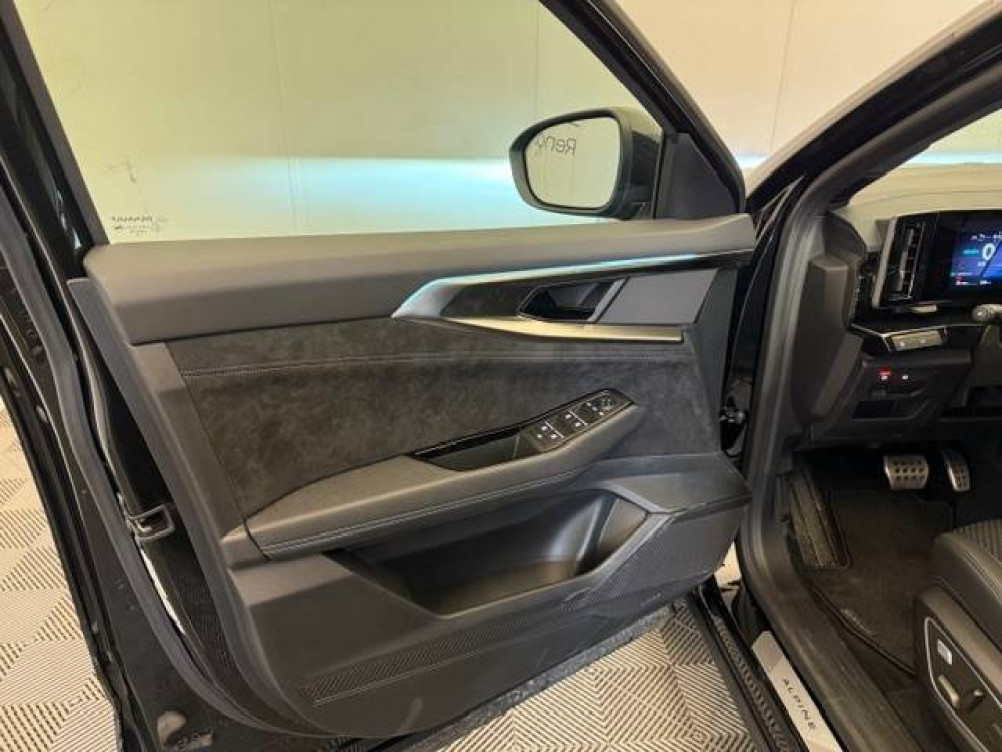 Acheter Renault Austral Austral full hybrid E-Tech 200 ch Esprit Alpine 5p neuf dans les concessions du Groupe Faurie