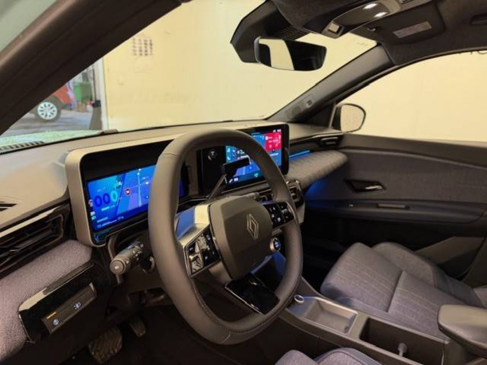 Acheter Renault Renault 4 Renault 4 E-Tech Electrique 150 ch autonomie confort Techno 5p neuf dans les concessions du Groupe Faurie