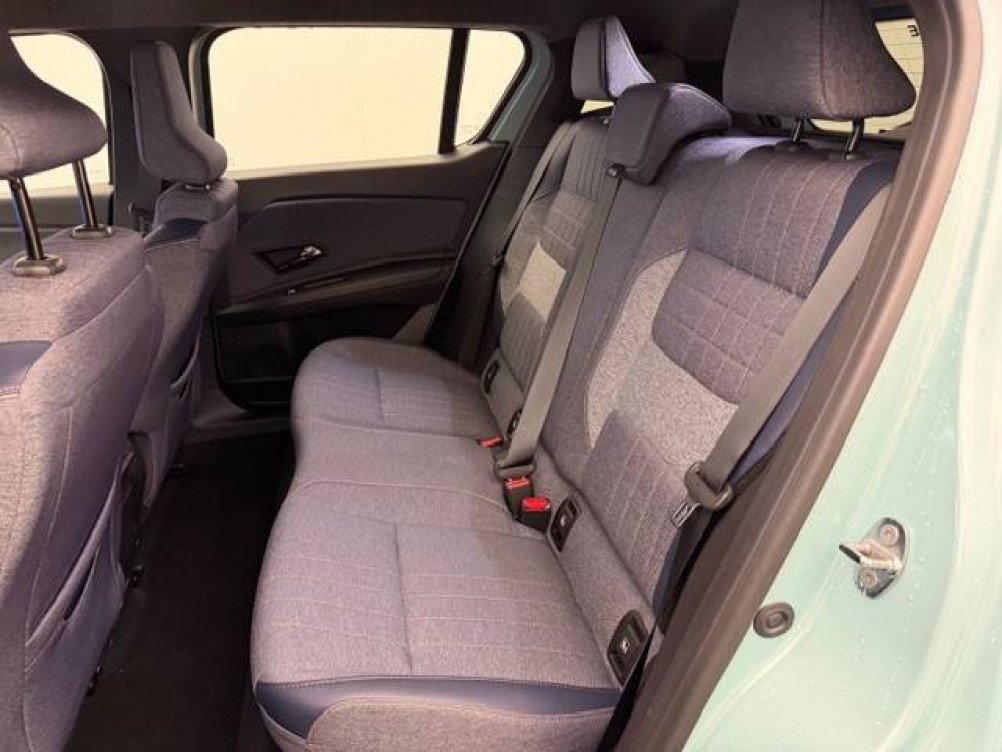 Acheter Renault Renault 4 Renault 4 E-Tech Electrique 150 ch autonomie confort Techno 5p neuf dans les concessions du Groupe Faurie