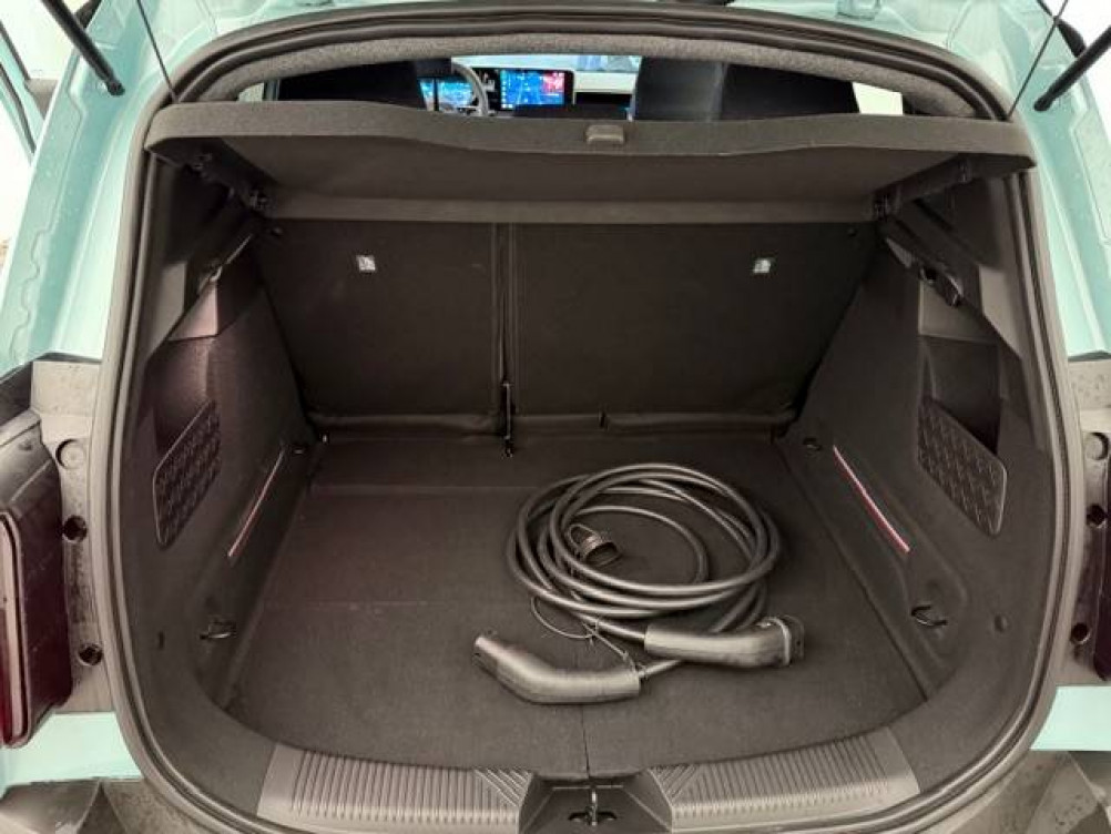 Acheter Renault Renault 4 Renault 4 E-Tech Electrique 150 ch autonomie confort Techno 5p neuf dans les concessions du Groupe Faurie