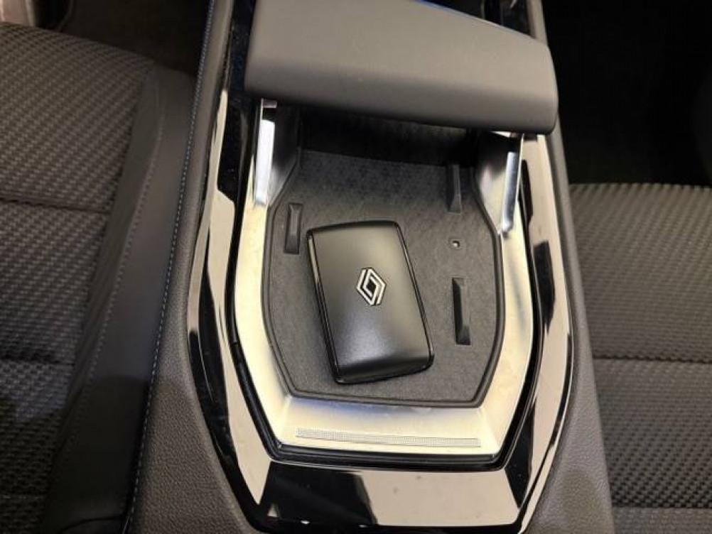 Acheter Renault Austral Austral full hybrid E-Tech 200 ch Esprit Alpine 5p neuf dans les concessions du Groupe Faurie