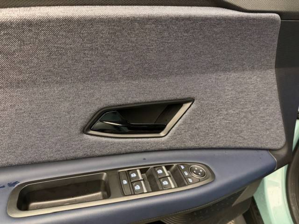 Acheter Renault Renault 4 Renault 4 E-Tech Electrique 150 ch autonomie confort Techno 5p neuf dans les concessions du Groupe Faurie