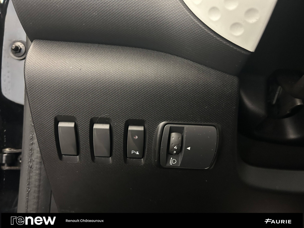 Acheter Renault Twingo 3 Twingo III 0.9 TCe 90 E6C Limited EDC 5p occasion dans les concessions du Groupe Faurie