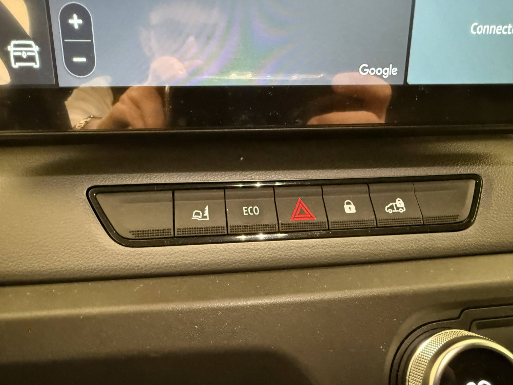 Acheter Renault Master Électrique MASTER ELECTRIQUE FG GRANDE AUTONOMIE L2H2 4T ADVANCE 4p neuf dans les concessions du Groupe Faurie