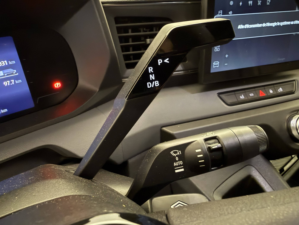 Acheter Renault Master Électrique MASTER ELECTRIQUE FG GRANDE AUTONOMIE L2H2 4T ADVANCE 4p neuf dans les concessions du Groupe Faurie