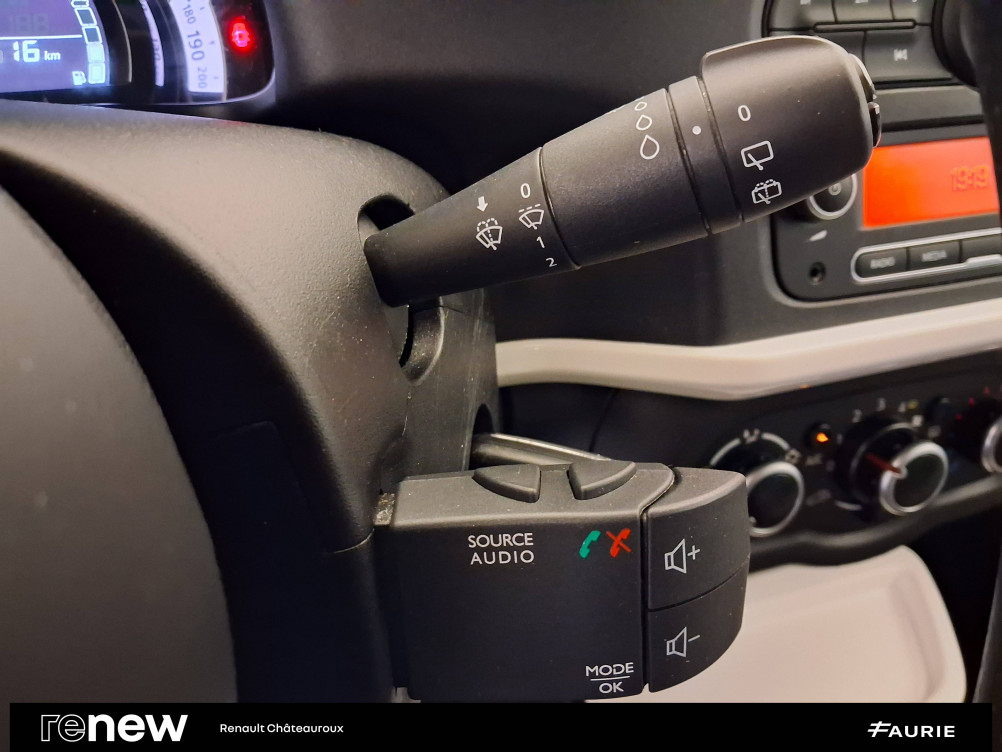 Acheter Renault Twingo 3 Twingo III 0.9 TCe 90 Energy E6C Intens 5p occasion dans les concessions du Groupe Faurie