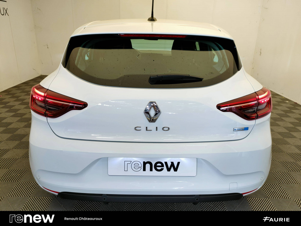 Acheter Renault Clio 5 Clio E-Tech 140 - 21N Business 5p occasion dans les concessions du Groupe Faurie