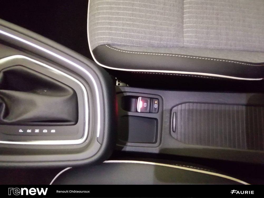 Acheter Renault Clio 5 Clio E-Tech full hybrid 145 ch GSR2 Techno 5p occasion dans les concessions du Groupe Faurie