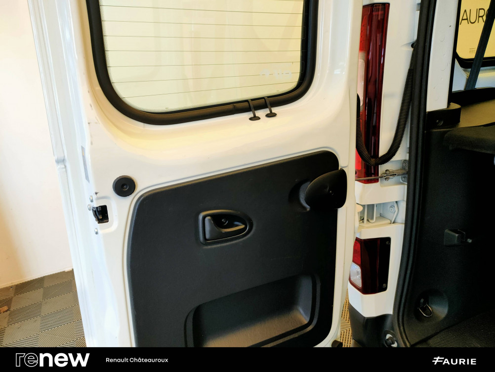 Acheter Renault Trafic 3 Trafic Combi L1 dCi 125 Energy Zen 4p occasion dans les concessions du Groupe Faurie