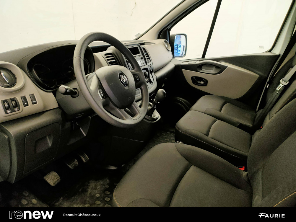 Acheter Renault Trafic 3 Trafic Combi L1 dCi 125 Energy Zen 4p occasion dans les concessions du Groupe Faurie