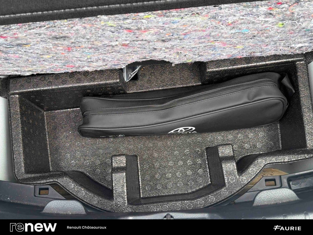 Acheter Toyota Yaris Yaris Hybride Pro 100h Dynamic 5p occasion dans les concessions du Groupe Faurie