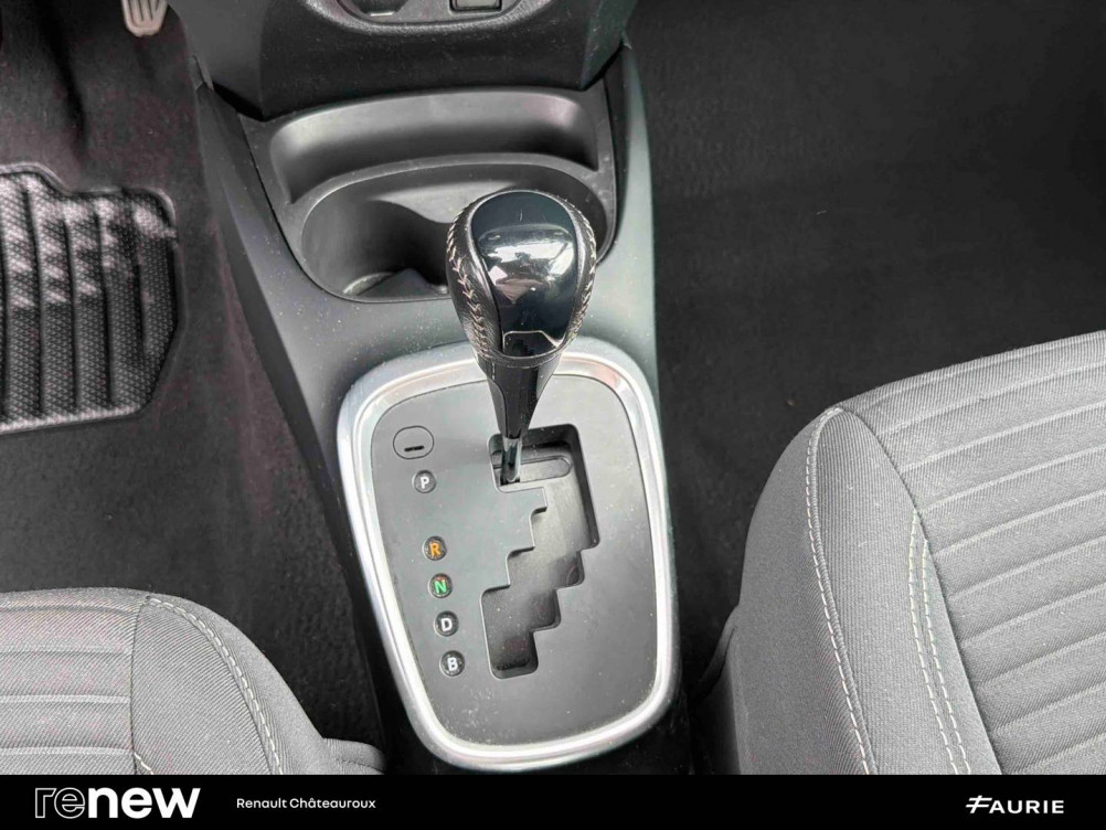 Acheter Toyota Yaris Yaris Hybride Pro 100h Dynamic 5p occasion dans les concessions du Groupe Faurie