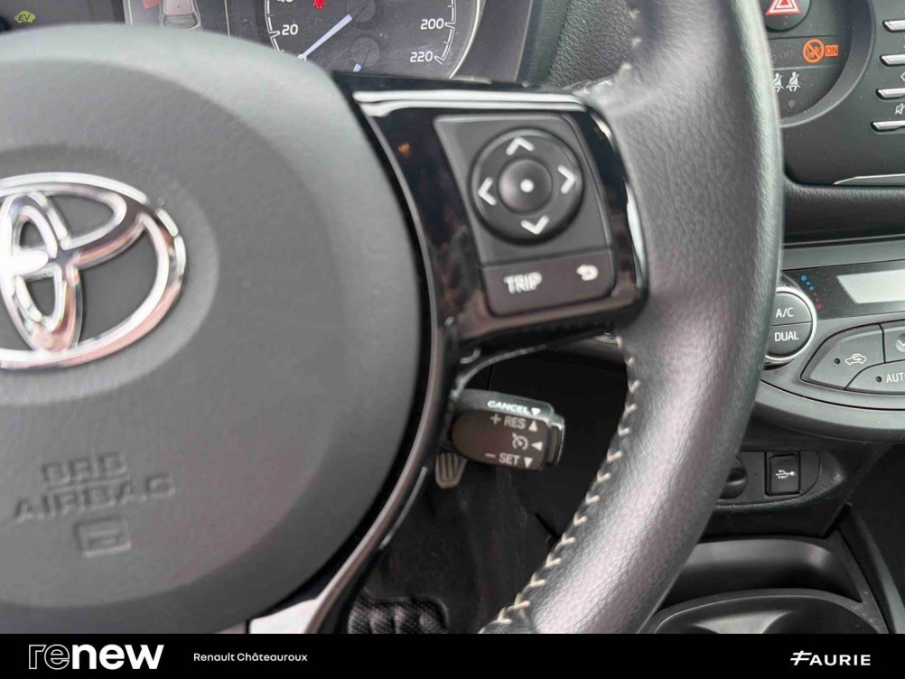 Acheter Toyota Yaris Yaris Hybride Pro 100h Dynamic 5p occasion dans les concessions du Groupe Faurie