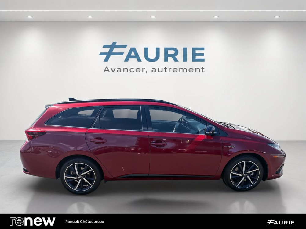 Acheter Toyota Auris Auris Touring Sports Hybride 136h Design 5p occasion dans les concessions du Groupe Faurie