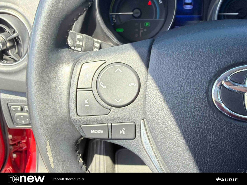 Acheter Toyota Auris Auris Touring Sports Hybride 136h Design 5p occasion dans les concessions du Groupe Faurie