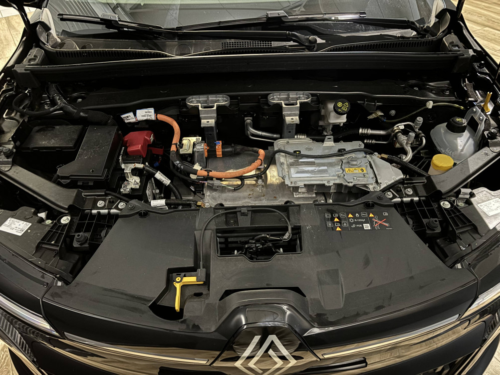 Acheter Renault Megane 5 Megane E-Tech EV40 130ch standard charge Equilibre 5p neuf dans les concessions du Groupe Faurie