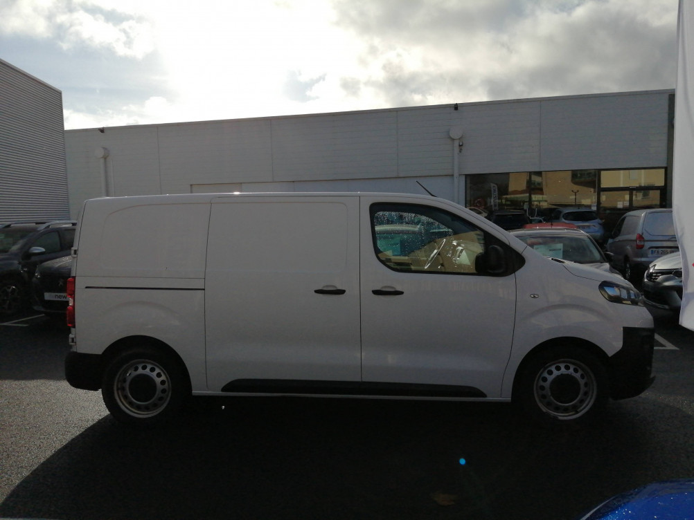Acheter Opel Vivaro Fourgon VIVARO FGN L2 2.0 DIESEL 180 CH BVA8 PACK BUSINESS 4p occasion dans les concessions du Groupe Faurie