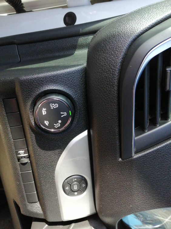 Acheter Opel Vivaro Fourgon VIVARO FGN L2 2.0 DIESEL 180 CH BVA8 PACK BUSINESS 4p occasion dans les concessions du Groupe Faurie