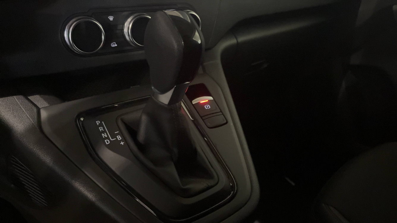 Acheter Renault Kangoo Electrique KANGOO VAN E-TECH ELECTRIQUE FG TOLE L1 AC11 GSR2 ADVANCE 4p neuf dans les concessions du Groupe Faurie