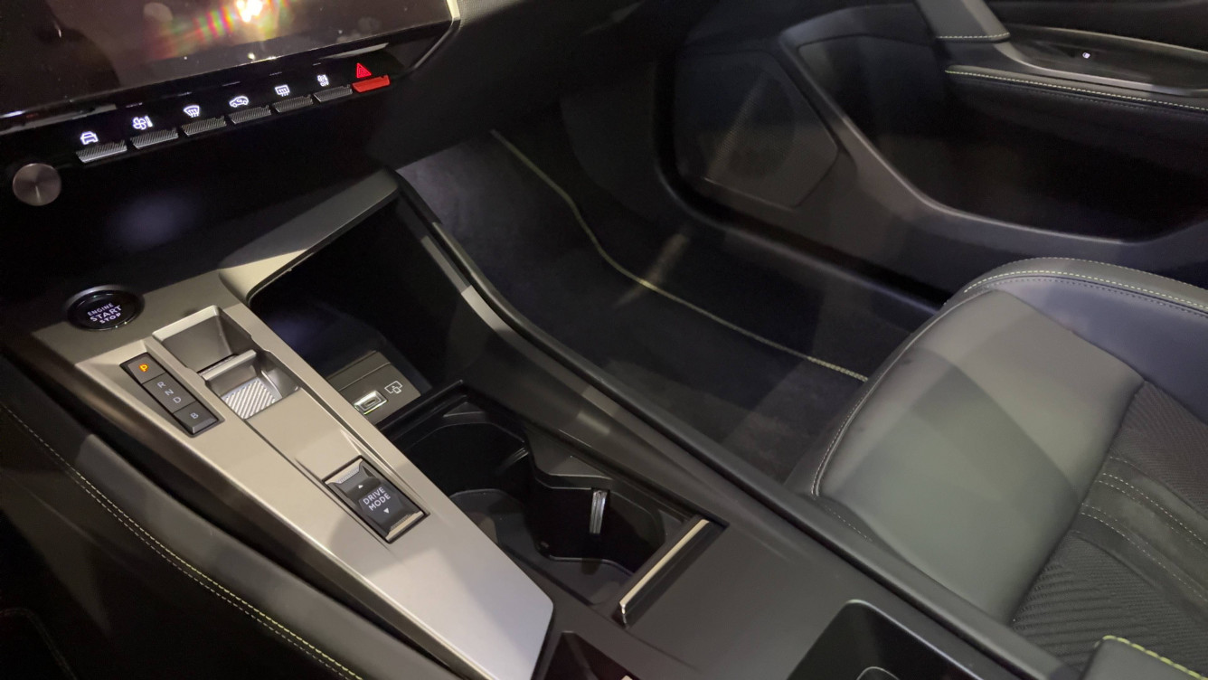 Acheter Peugeot 308 308 PHEV 180 e-EAT8 GT 5p occasion dans les concessions du Groupe Faurie