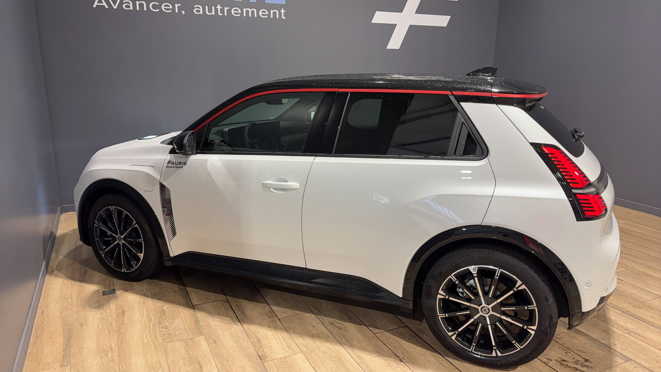 Acheter Renault Renault 5 Renault 5 E-Tech Electrique 150 ch autonomie confort Iconic cinq 5p neuf dans les concessions du Groupe Faurie