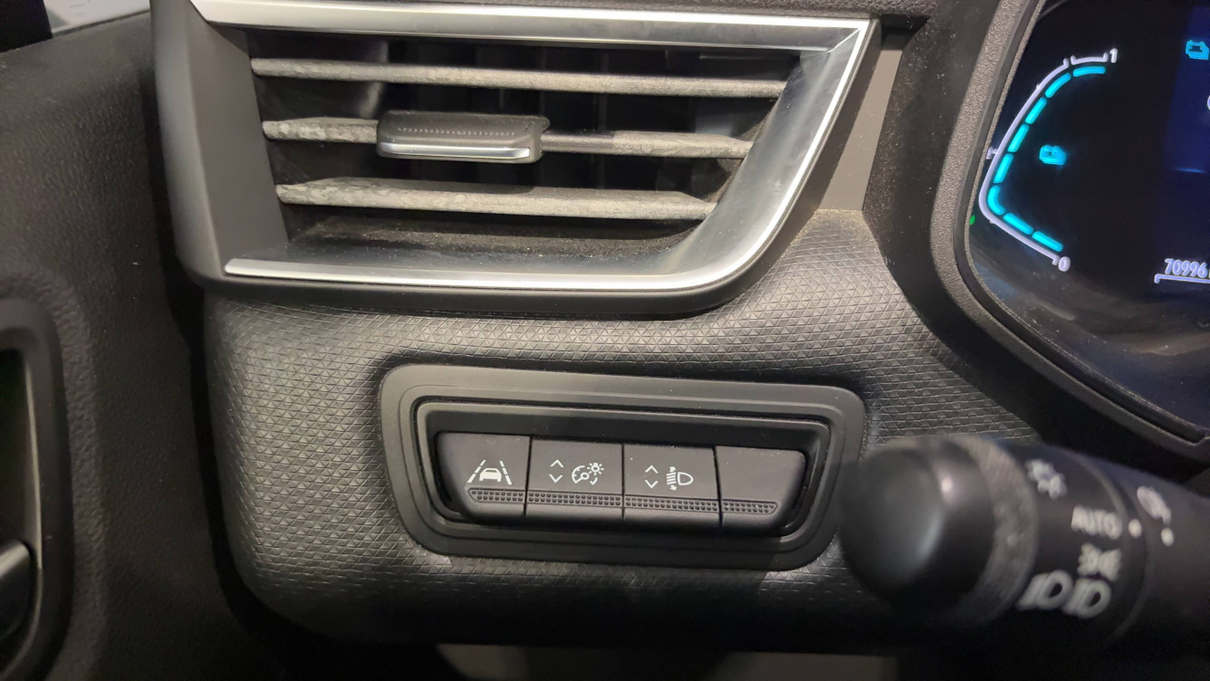 Acheter Renault Clio 5 Clio E-Tech 140 - 21N Business 5p occasion dans les concessions du Groupe Faurie