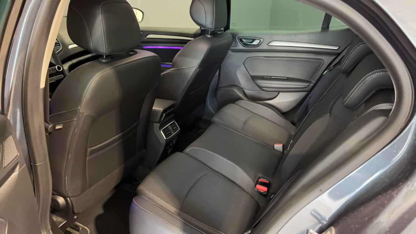 Acheter Renault Megane 4 Mégane IV Berline Blue dCi 115 - 20 Intens 5p occasion dans les concessions du Groupe Faurie