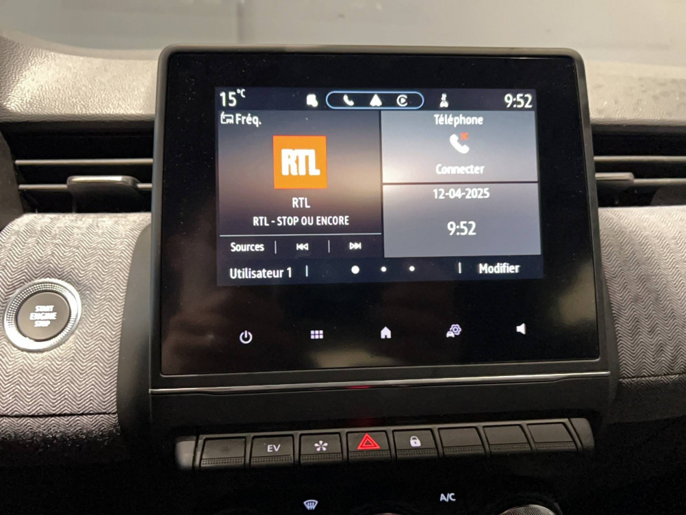 Acheter Renault Clio 5 Clio E-Tech full hybrid 145 Techno 5p occasion dans les concessions du Groupe Faurie