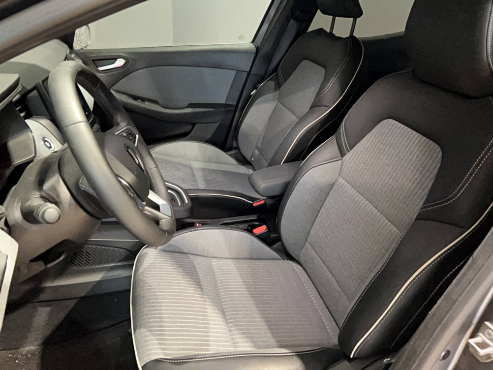 Acheter Renault Clio 5 Clio E-Tech full hybrid 145 Techno 5p occasion dans les concessions du Groupe Faurie