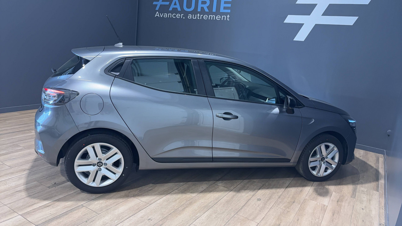 Acheter Renault Clio 5 Clio E-Tech full hybrid 145 GSR2 Evolution 5p neuf dans les concessions du Groupe Faurie