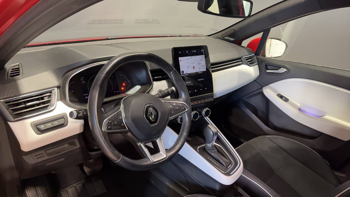 Acheter Renault Clio 5 Clio E-Tech 140 Intens 5p occasion dans les concessions du Groupe Faurie