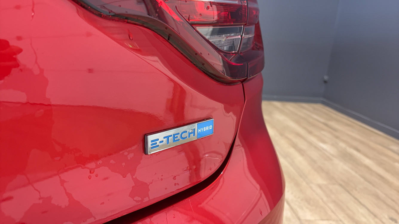 Acheter Renault Clio 5 Clio E-Tech 140 Intens 5p occasion dans les concessions du Groupe Faurie