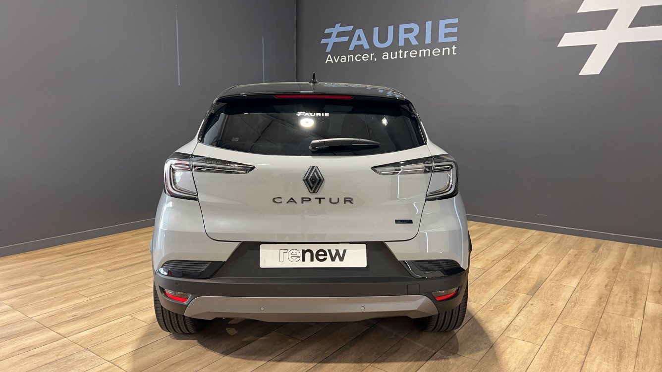 Acheter Renault Captur 2 Captur E-Tech full hybrid 145 esprit Alpine 5p neuf dans les concessions du Groupe Faurie