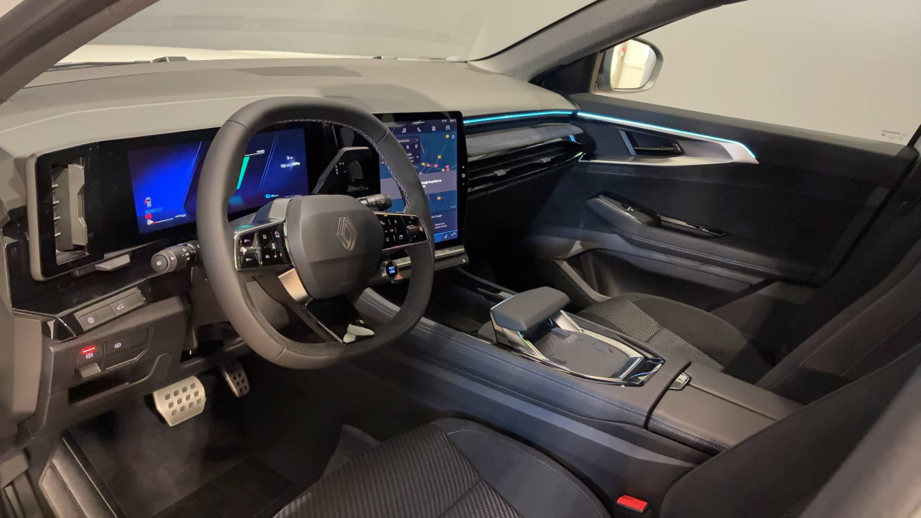 Acheter Renault Espace 6 Espace E-Tech full hybrid 200 GSR2 esprit Alpine 5p neuf dans les concessions du Groupe Faurie
