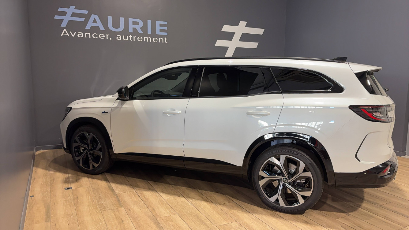 Acheter Renault Espace 6 Espace E-Tech full hybrid 200 GSR2 esprit Alpine 5p neuf dans les concessions du Groupe Faurie