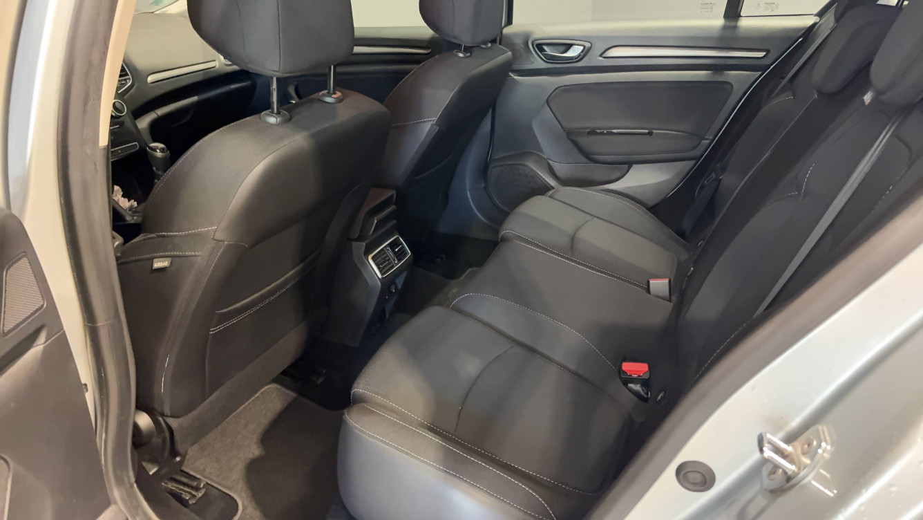 Acheter Renault Megane 4 Mégane IV Estate Blue dCi 115 - 21B Business 5p occasion dans les concessions du Groupe Faurie